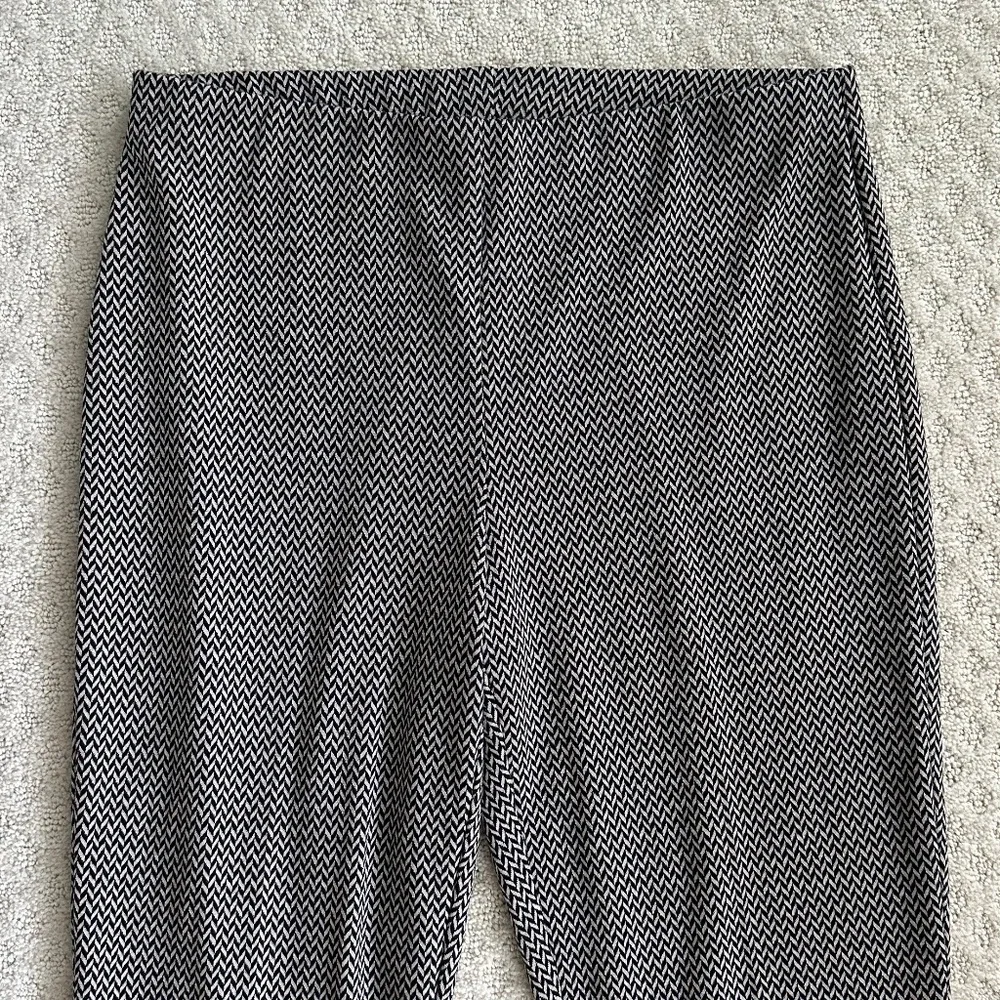Joseph Ribkoff Slim Fit High-Rise Straight Leg Trousers 12 Office Stretchy NWT - Picture 4 of 14